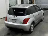 Toyota IST лот № 70008 оценка R  с аукциона в Японии 4