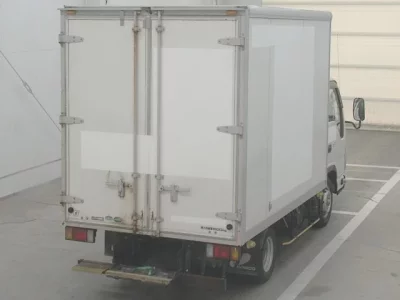Isuzu ELF  с аукциона в Японии