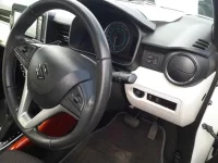 Suzuki IGNIS лот № 30146 оценка 4  с аукциона в Японии 6