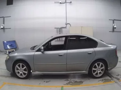 Subaru LEGACY B4