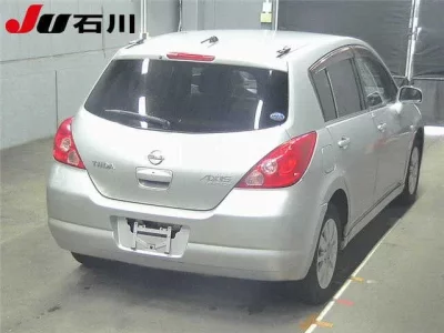 Nissan TIIDA  с аукциона в Японии