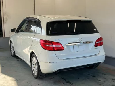 Mercedes-Benz B CLASS