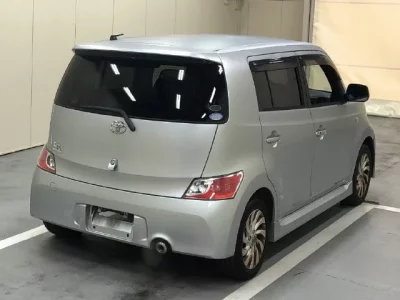 Toyota BB  с аукциона в Японии