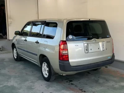 Toyota SUCCEED  с аукциона в Японии