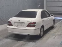 Toyota BREVIS лот № 2008 оценка 4  с аукциона в Японии 1