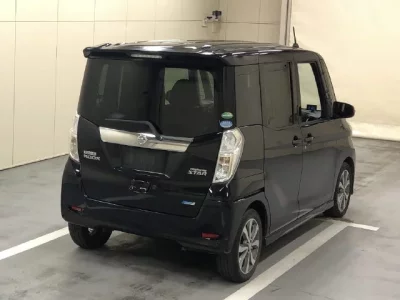 Nissan DAYZ ROOX  с аукциона в Японии