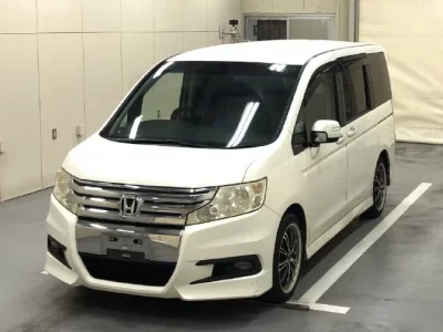 Honda STEP WAGON  с аукциона в Японии