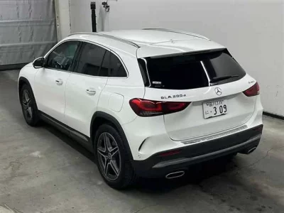 Mercedes-Benz GLA CLASS  с аукциона в Японии