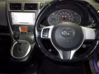 Toyota RACTIS лот № 2048 оценка R  с аукциона в Японии 3