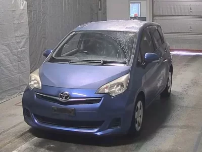 Toyota RACTIS  с аукциона в Японии