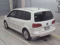 Volkswagen GOLF TOURAN лот № 90386 оценка 3.5  с аукциона в Японии 5