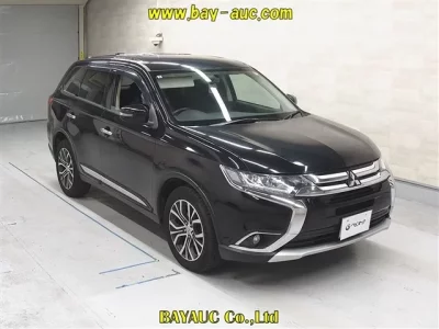 Mitsubishi OUTLANDER  с аукциона в Японии