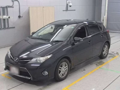 Toyota AURIS  с аукциона в Японии