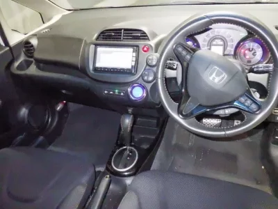 Honda FIT  с аукциона в Японии