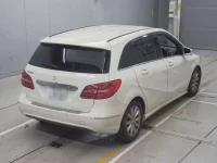Mercedes-Benz B CLASS лот № 90437 оценка 4.5  с аукциона в Японии 1