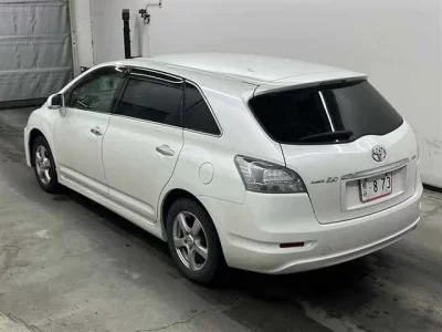 Toyota MARK X ZIO  с аукциона в Японии