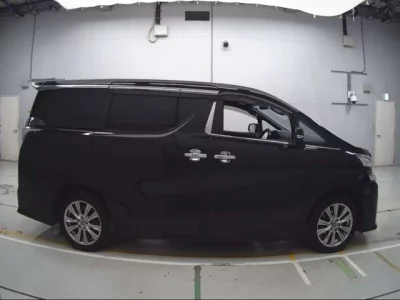 Toyota VELLFIRE  с аукциона в Японии