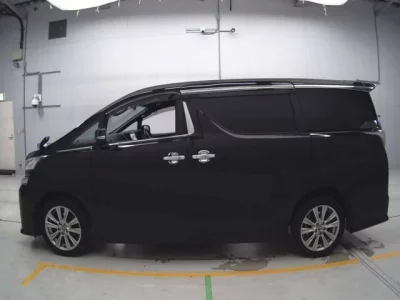 Toyota VELLFIRE  с аукциона в Японии