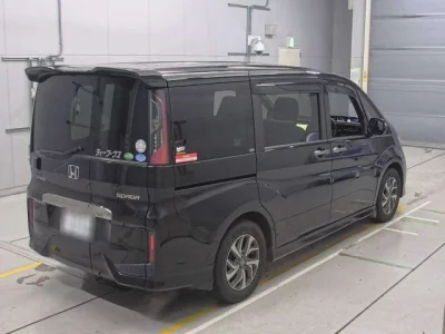 Honda STEP WAGON  с аукциона в Японии
