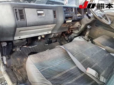 Mazda TITAN  с аукциона в Японии