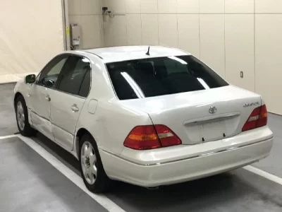 Toyota CELSIOR  с аукциона в Японии