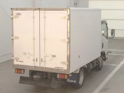 Isuzu ELF  с аукциона в Японии