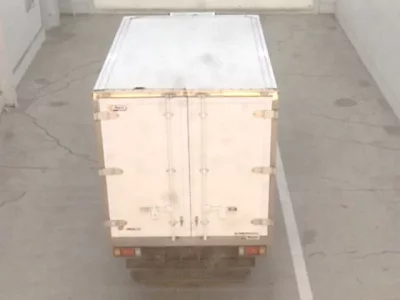 Isuzu ELF  с аукциона в Японии