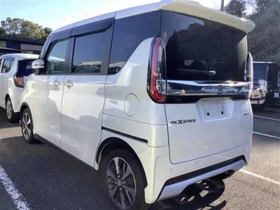 Mitsubishi EK X SPACE  с аукциона в Японии