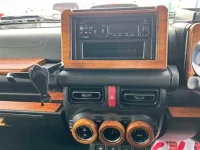 Suzuki JIMNY SIERRA лот № 70108 оценка 3.5  с аукциона в Японии 5