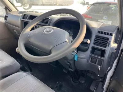 Mazda BONGO VAN  с аукциона в Японии