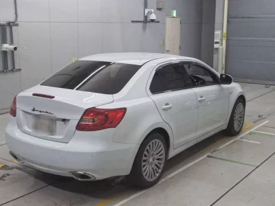 Suzuki KIZASHI