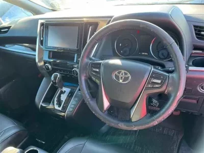 Toyota VELLFIRE  с аукциона в Японии