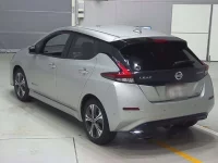 Nissan LEAF лот № 30296 оценка 4  с аукциона в Японии 5