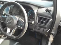 Nissan LEAF лот № 30296 оценка 4  с аукциона в Японии 6