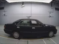 Toyota CROWN лот № 30301 оценка RA  с аукциона в Японии 2