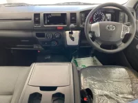 Toyota HIACE VAN лот № 3425 оценка S  с аукциона в Японии 2