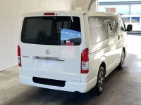 Toyota HIACE VAN лот № 3425 оценка S  с аукциона в Японии 1