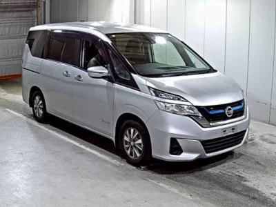 Nissan SERENA  с аукциона в Японии