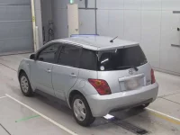 Toyota IST лот № 30303 оценка R  с аукциона в Японии 5