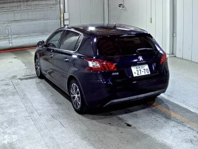 Peugeot 308  с аукциона в Японии