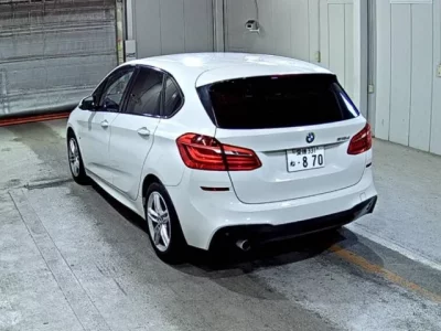 BMW 2-Series  с аукциона в Японии