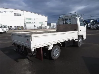 Isuzu ELF  с аукциона в Японии