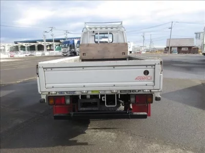 Isuzu ELF  с аукциона в Японии