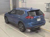 Nissan X-TRAIL лот № 30360 оценка 4  с аукциона в Японии 5