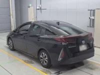 Toyota PRIUS PHV лот № 30359 оценка 4.5  с аукциона в Японии 5