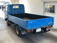 Mitsubishi CANTER лот № 3513 оценка 3.5  с аукциона в Японии 4