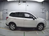Subaru FORESTER лот № 30363 оценка 4  с аукциона в Японии 2