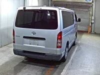 Toyota HIACE VAN лот № 3072 оценка R  с аукциона в Японии 4