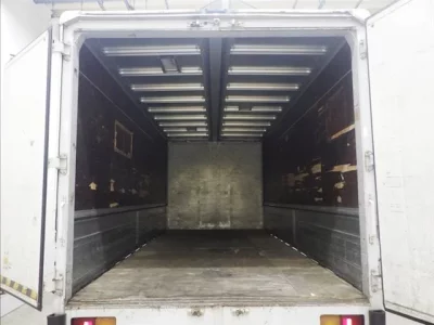 Isuzu FORWARD  с аукциона в Японии