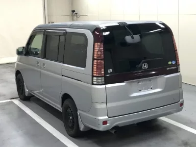 Honda STEP WAGON  с аукциона в Японии